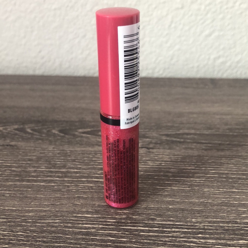 ❤️$5 NWT NYX Butter Gloss Bling - She Got Money - Picture 3 of 6